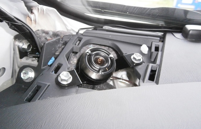 石川自動車通信 車のパーツ取り付けなら東大阪市の石川自動車へ