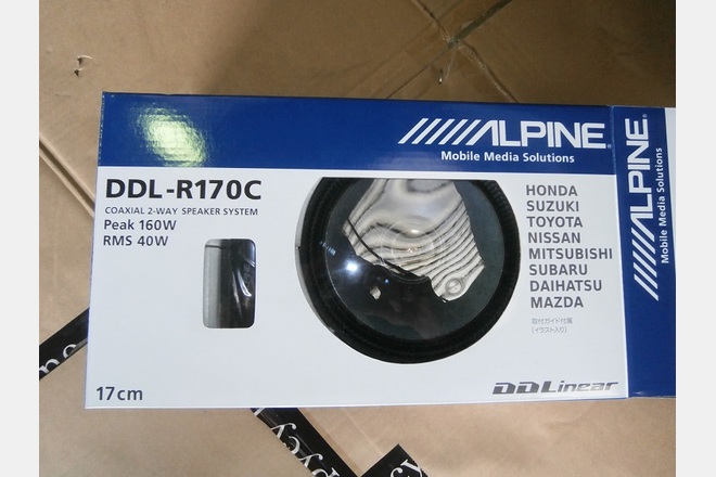 トヨタプリウス スピーカー取り付け アルパイン フロントセパレート リアコアキシャル バッフル有り参考価格税別円 ゞ 実績報告 パーツ取り付け 石川自動車通信 車のパーツ取り付けなら東大阪市の石川自動車へ